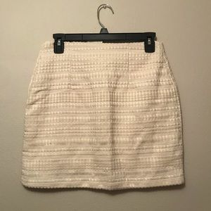 NWT  cream H&M skirt ⭐️